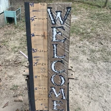 Distressed Wooden Welcome Sign