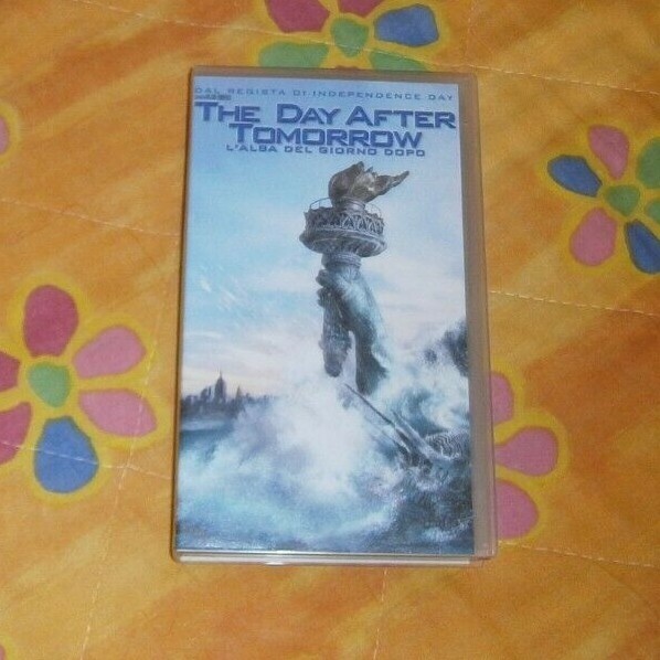 VHS ORIGINALE NUOVA  "  THE DAY AFTER TOMORROW  "   L'ALBA DEL GIORNO DOPO