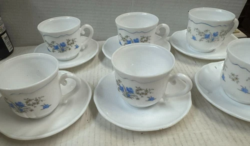 Lot 6 Vintage Arcopal France Milk Glass Floral Romantique Cups & Saucers Set