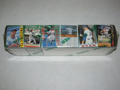 1992 FLEER Box Set~732 Baseball Cards & 12 Card "Smoke n Hand" Pitcher SeriesNEW - Picture 2 of 3