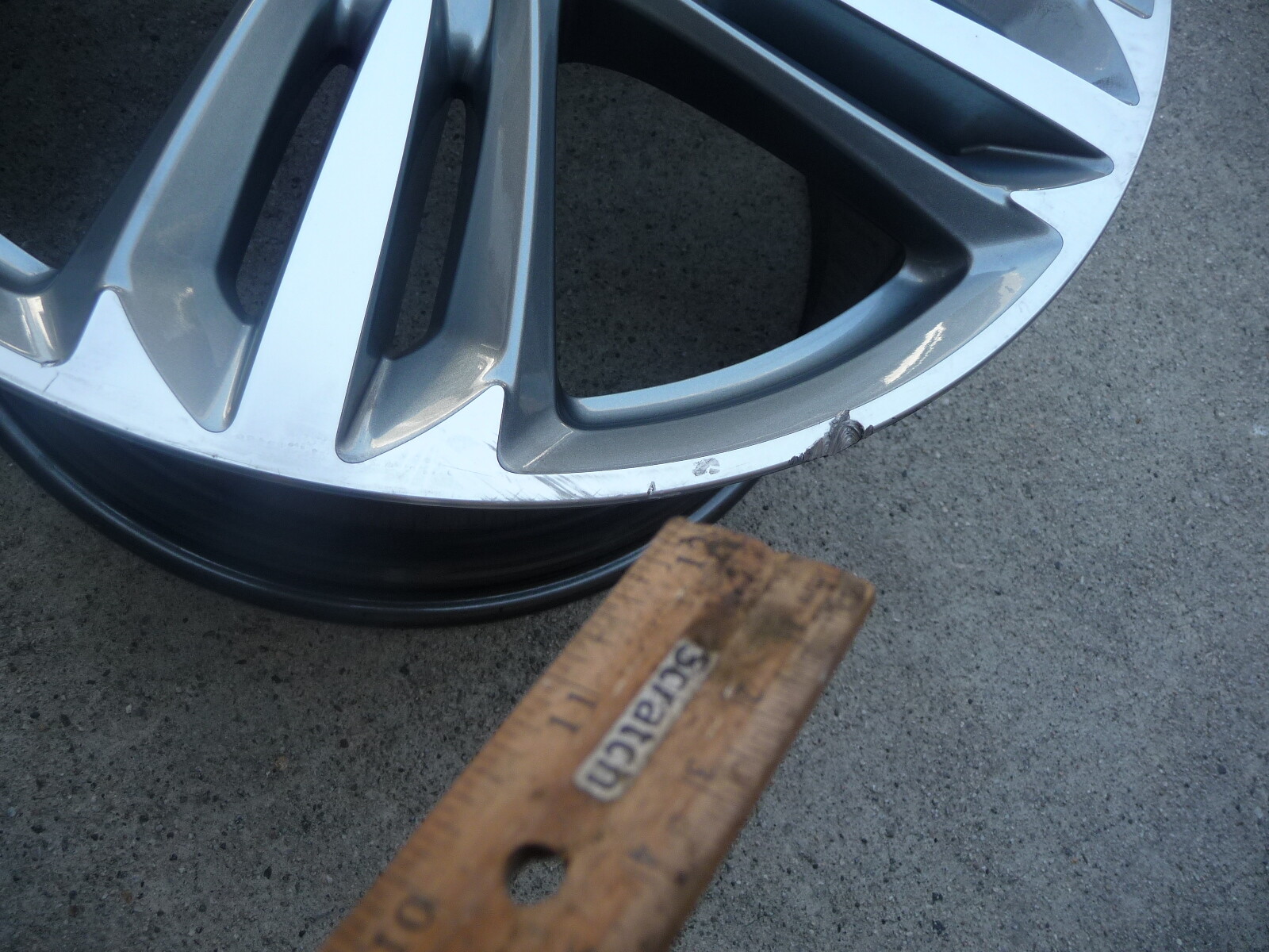 Bentley Continental GT 2019-2023 REAR Wheel P/N 3SA601025AE