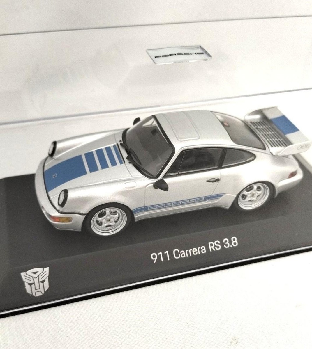 ミニカー spark porsche carrera 4 rs lightweight Spark 1:43 Porsche Carrera 4 RS Lightweight white S0964
