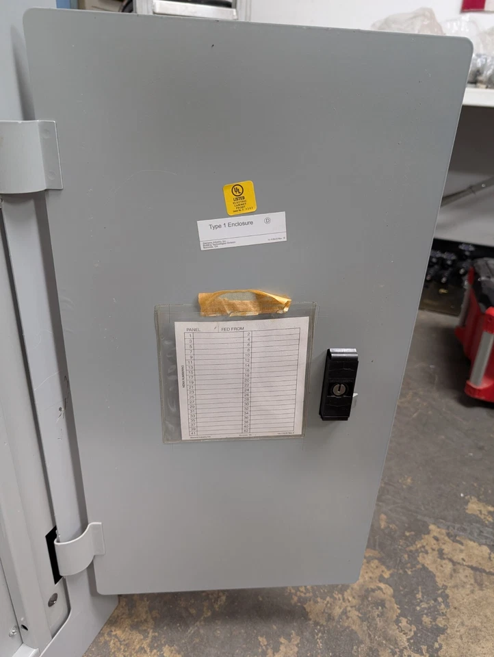 🤪 SIEMENS 250 AMP MAIN BREAKER PANELBOARD 208Y/120 VAC 3Ø 4W P1C18ML250CTS - Image 3 of 4