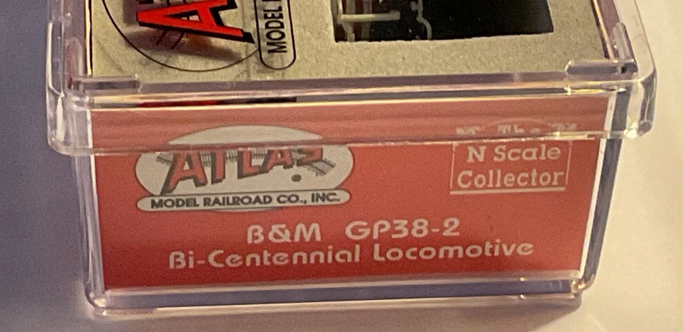 Locomotora bicentenaria Atlas BOSTON & MAINE GP 38-2 #200 B&M escala N Foto 4 de 4