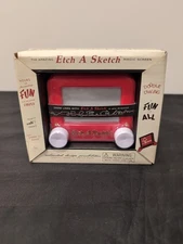 Mini Travel 2012 Pocket Size Etch A Sketch