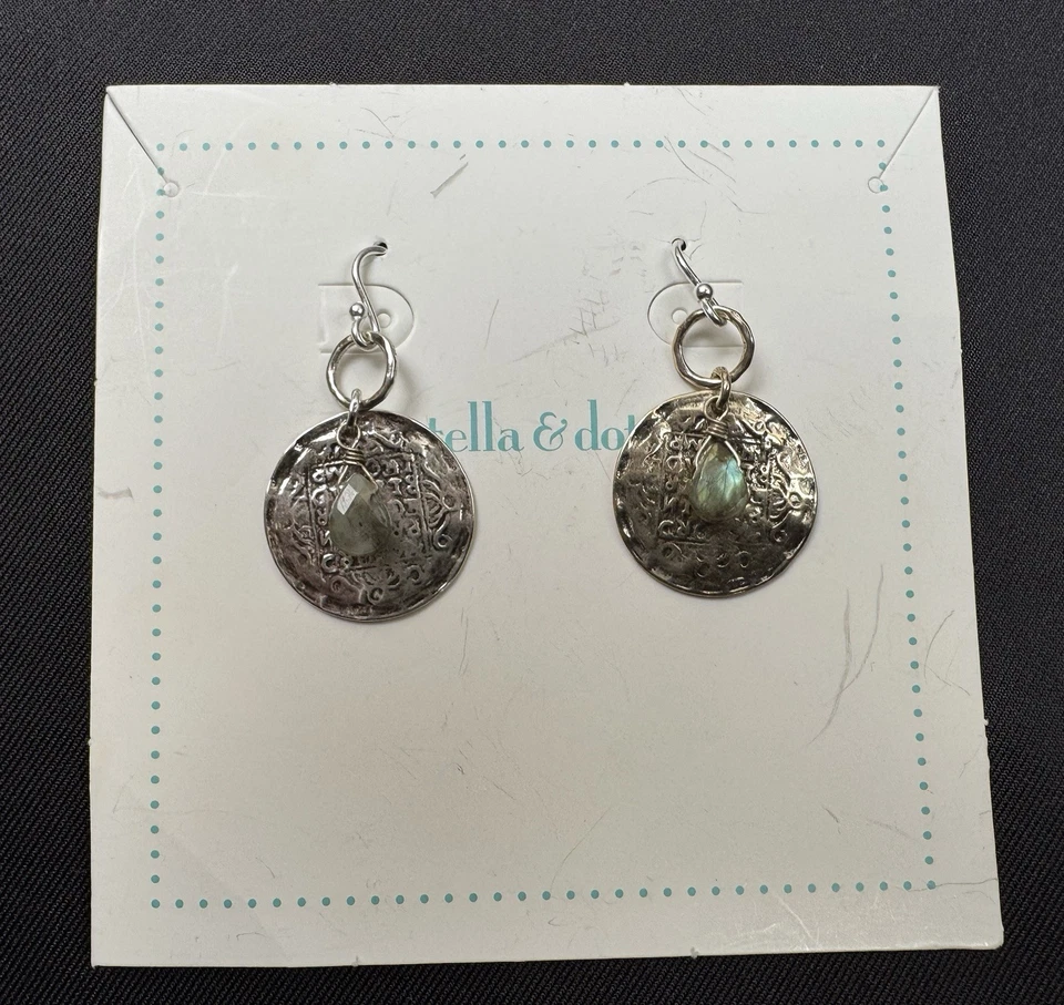 Collar y pendientes Stella & Dot Labradorita Calcedonia réplica moneda griega dije Foto 2 de 4