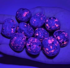 Yooperlite Tumbled Stones - UV Reactive Natural Yooperlite Crystals, Flame Stone