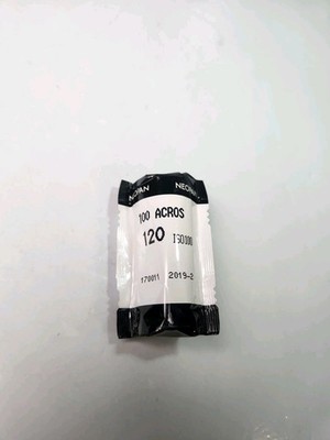Fujifilm NEOPAN 100 ACROS 120 - B&W Film - Expired 2- 2019