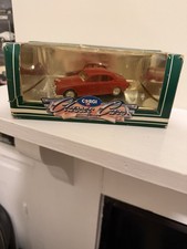 CORGI CLASSIC CARS D700/1 'JAGUAR MARK II - RED' 1:43 BOXED