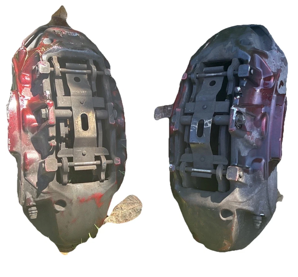 PINZA BREMBO 2019-2024 CADILLAC CTS V PINZA DE 6 PISTONES DELANTERA IZQUIERDA Y DERECHA Foto 2 de 3