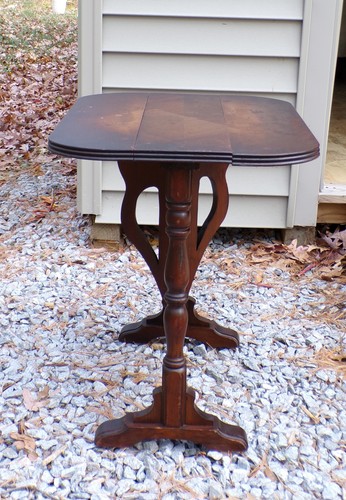 Mesa auxiliar vintage pequeña Art Deco con hojas caídas de nogal - Imagen 7 de 14