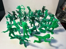 Lot of VTG plastic Tim Mee and others Cowboy/Indian figures.  Twenty four.