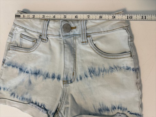 Justice Girls Bleached Light Denim Blue Wash Jeans Shorts Pockets Cuffed Size 8 - Picture 5 of 9