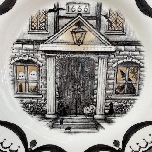 Royal Stafford Inglaterra Halloween Casa Embrujada Bruja Juego de 4 Nuevos - Imagen 4 de 8