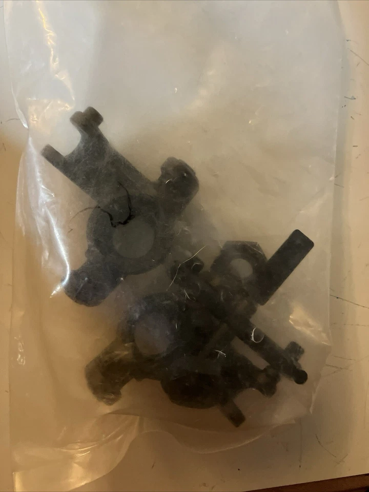 AX31017 AXIAL YETI XL STEERING KNUCKLE SET - Image 4 of 4