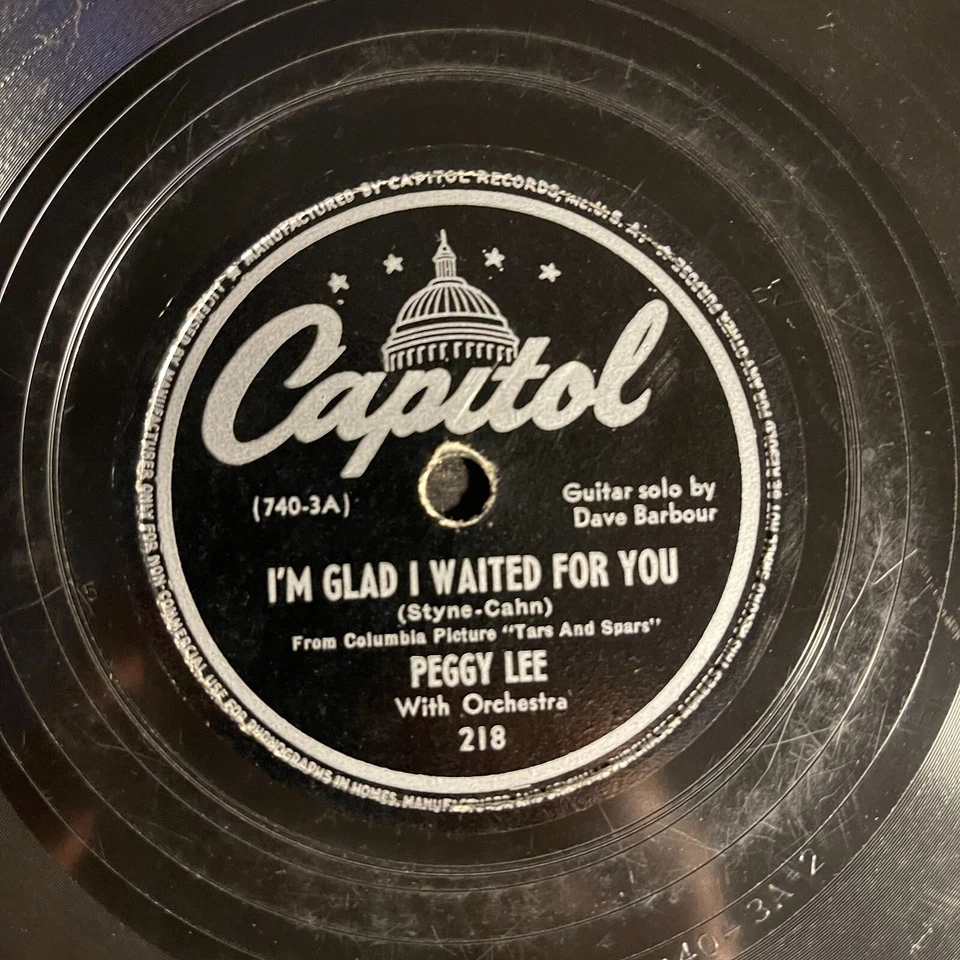 Peggy Lee – Waitin' For The Train To Come In 10", 78 RPM 1945 Capitol Records - Image 2 of 2