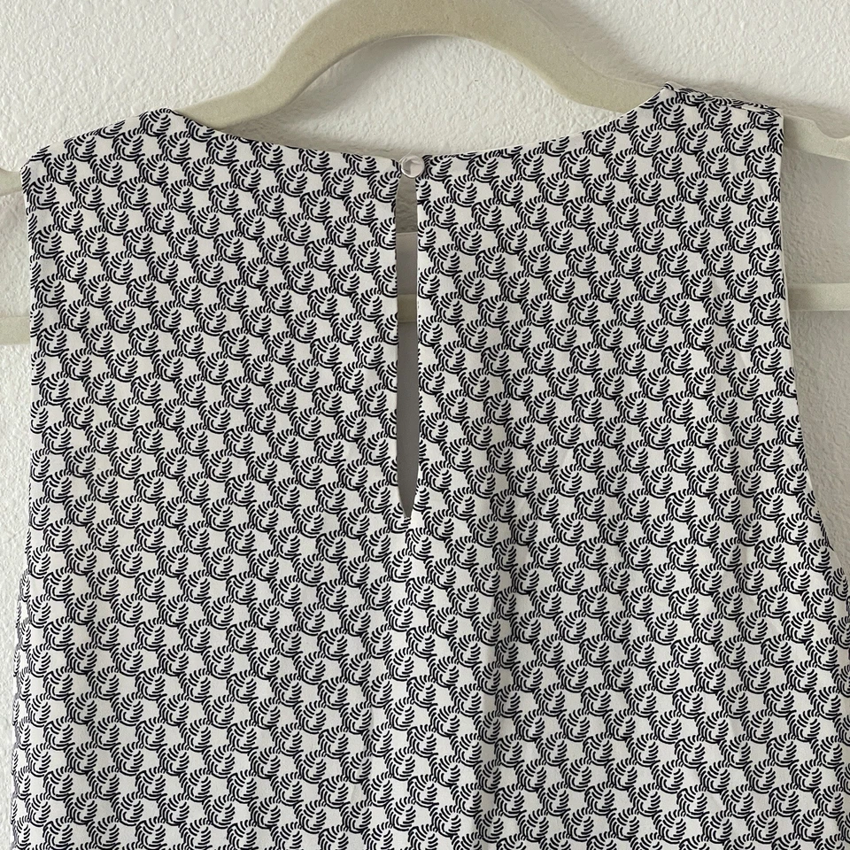 Vestido H&M Para Mujer 2 Pequeño Cuello Alto Sin Mangas Forrado Capas Academia Columpio Foto 4 de 4