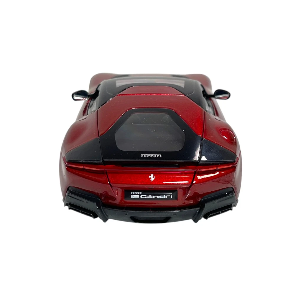 Modellino Auto Bburago 1/24 Ferrari 12 Cilindri 2024 Red - Immagine 4 di 4