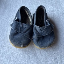 TOMS Shoes Baby Toddler Size 4 Hook And Loop Navy Shoes Play Condition