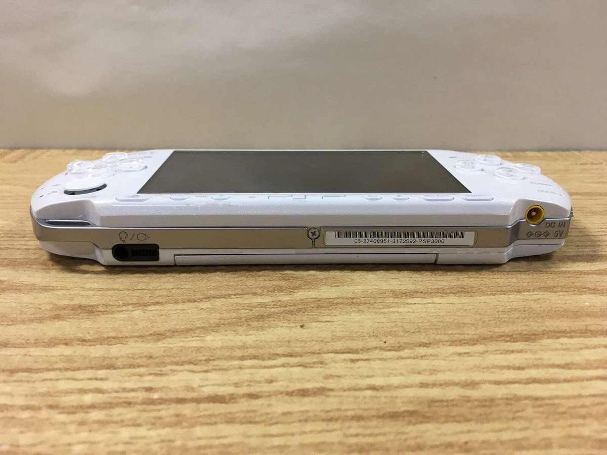 GD7744 Plz Read Item Condi PSP-3000 PEARL WHITE SONY PSP