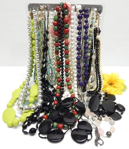 COSTUME/ CRAFT JEWELRY BEADED NECKLACE LOT,  VINTAGE TO NOW