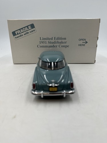 Danbury Mint Diecast 1:24 Scale Limited Edition 1951 Studebaker Commander Coupe - Picture 5 of 10