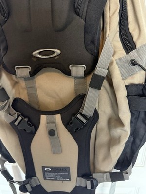 ★入手困難・希少★　オークリー　MTBバックパック　TOOL‐BOX 2.0 Oakley Tool Box 2.0 SI Tactical Terrain Tan Backpack | eBay