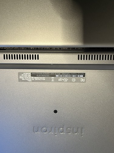 Dell Inspiron 7000 2 in 1 13" FHD touch-screen Ryzen 7 - computer portatile grigio convertibile - Foto 7 di 12