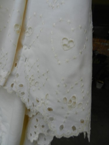 Vintage Croscill FULL Size BED SKIRT 13" drop Ecru Eyelet embroidered