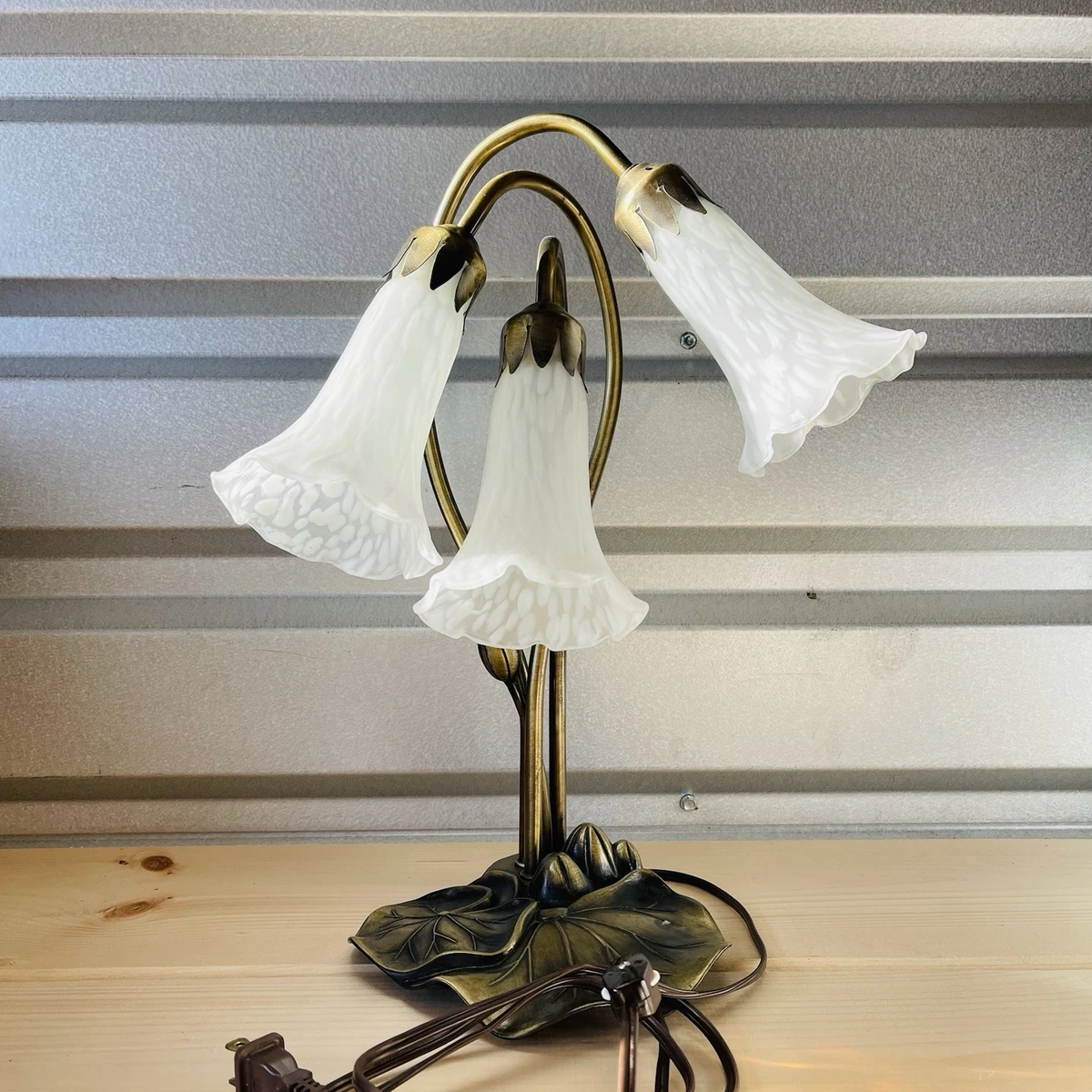 Tiffany Lily Shade In Collectible Lamp Shades for sale | eBay