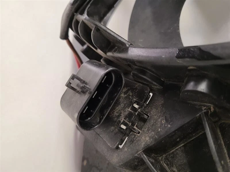 Chevrolet Sonic 2014 2015 ventilador de radiador conjunto de ventilador de motor 95352377 Foto 4 de 4