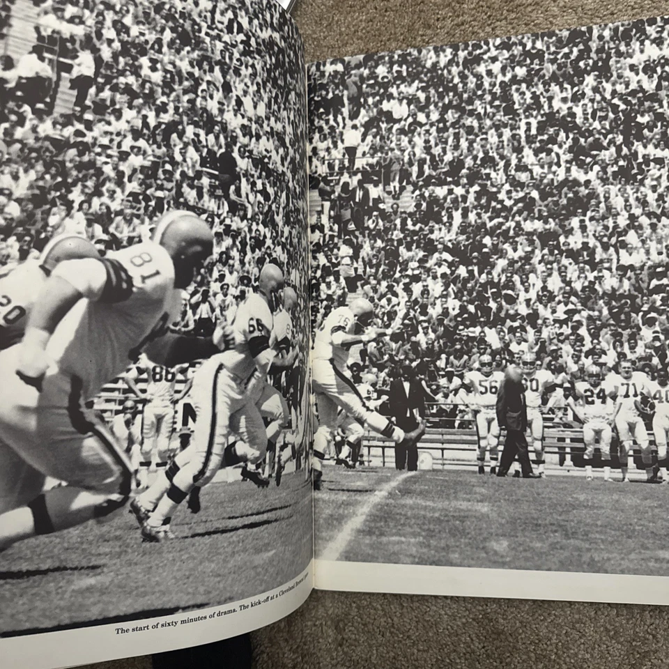 Anuario vintage de los Cleveland Browns Jim Brown Lou Groza Gary Collins excelente Foto 2 de 4