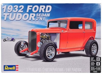 Revell 14553 1/25 Level 4 Model Kit 1932 Ford Tudor Sedan 2-in-1 Kit