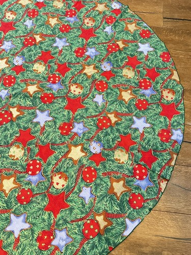Vintage Christmas Tablecloth Christmas Tree Ornaments Round 60” - Picture 4 of 6