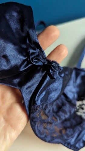 VTG NEW SHIMMEREEN (?) 34C Navy Second Skin Shiny Satin Underwire Bra #4239 Sexy - Picture 2 of 7