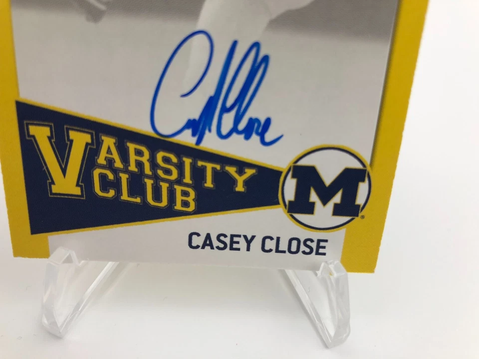 TK Legacy CASEY CLOSE AUTO Baseball VARSITY CLUB VCB4 Signed Card MICHIGAN  *** - Image 2 of 4