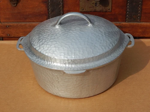 Antique Wagner Dutch Oven Round Roaster 3248 10 Inch With Lid 5 Quart CLEAN