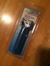 XY8 - Pool Style Vacuum Head Handle New In Package