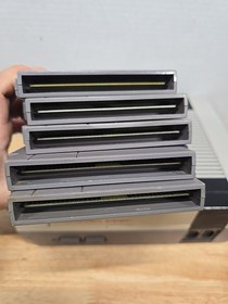 Nintendo NES Console 5 Games. Mario 1, 2, 3, Tetris Zapper New 72 Pin Connector 