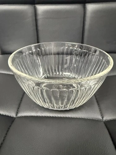 Vintage Pyrex Glass Mixing Bowl Ribbed Clear 6 Cup 1.5 Qt 7402-S Made USA