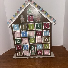 Saint Nicholas Square/wooden/advent calendar/door/