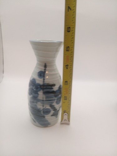 Set sake giapponese blu e bianco design floreale bottiglia e tazza - Foto 11 di 12