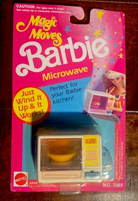Vintage Mattel Wind Up Barbie Magic Moves Microwave no. 7561- Rare 