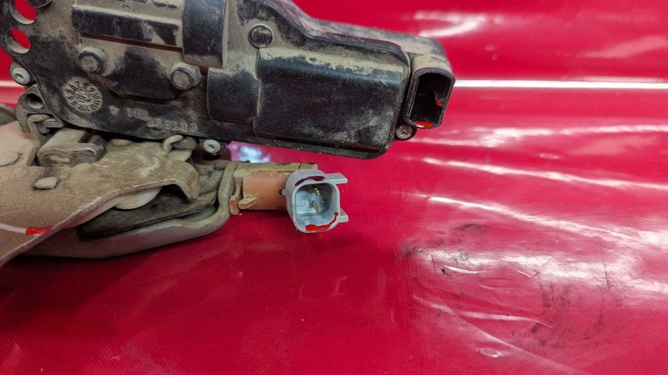 2008-2010 Ford Explorer Mercury Mountaineer люк подъемная дверь замок привод - Изображение 2 из 4