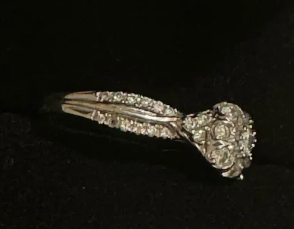 Kay 'Adore' Diamond Engagement Ring 1/2 Ct Tw Round-cut 10k White Gold Size 6 - Image 3 of 4