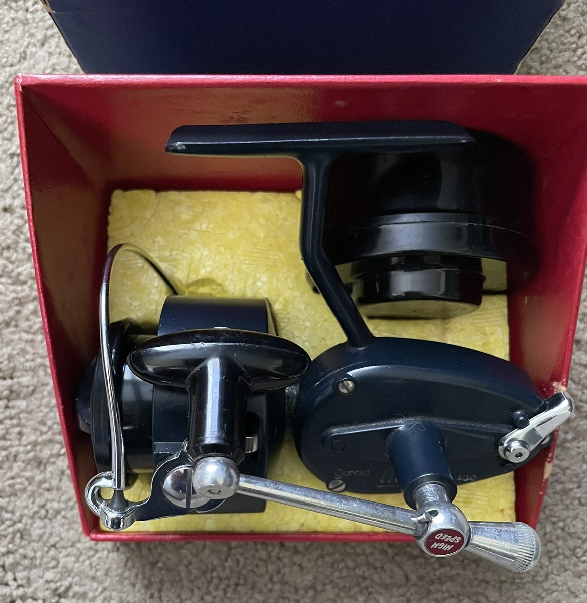 Garcia Mitchell 400 Fishing Reel - Vintage Spinning With Box Garcia Mitchell 400 Fishing Reel - Vintage Spinning With Box
