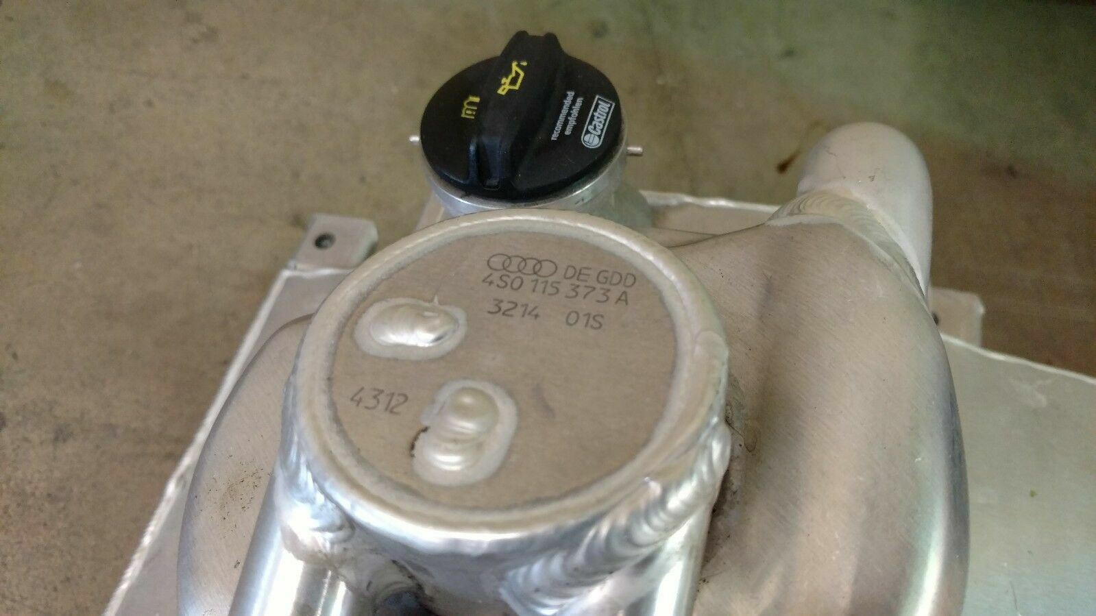 LAMBORGHINI HURACAN OIL RESERVOIR SUMP TANK OEM 4S0115373A