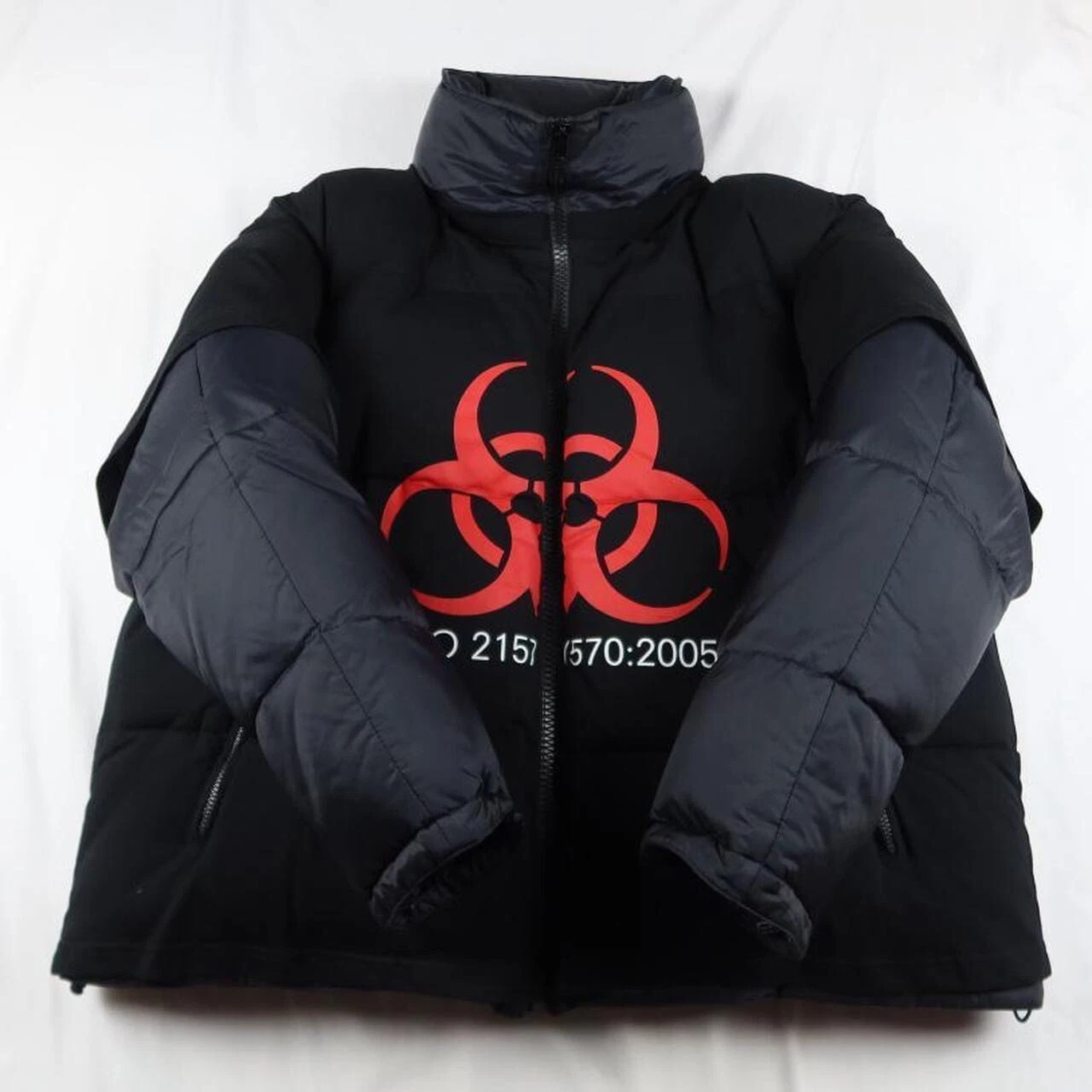 Vetements Genetically Modified Biohazard T-Shirt Puffer XL - product detail image 2