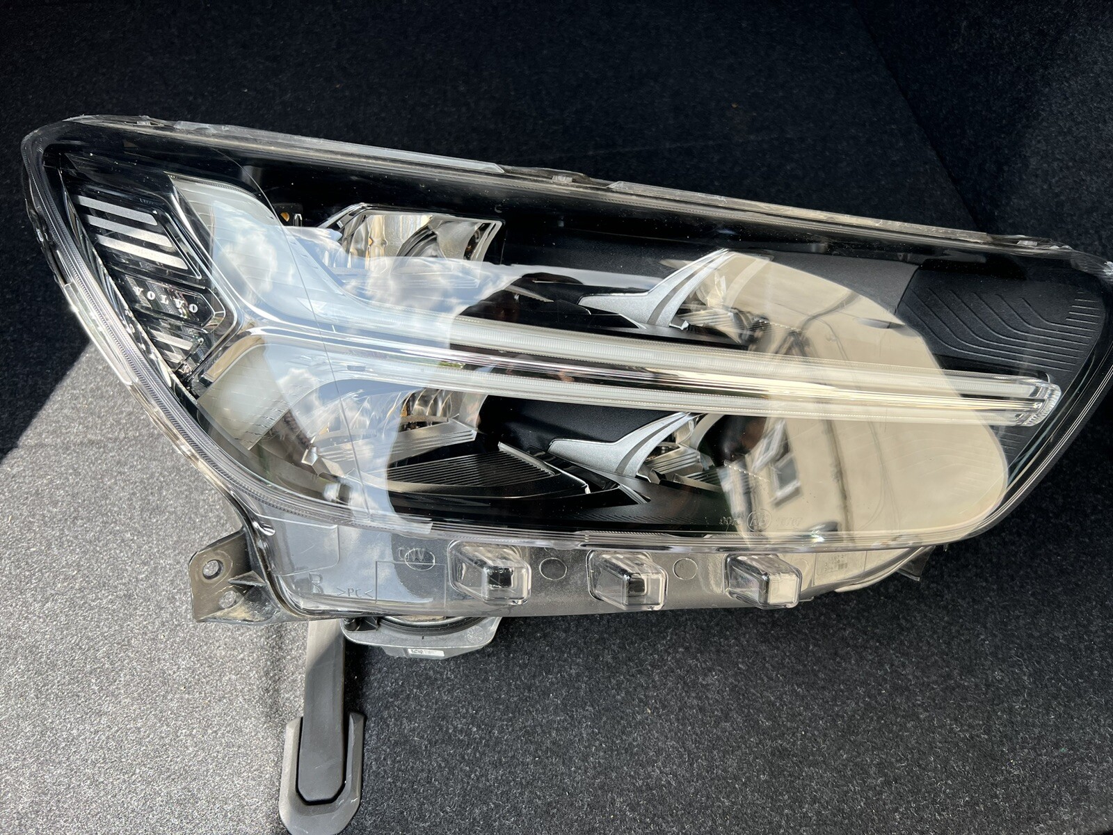 Picture 1 of 5