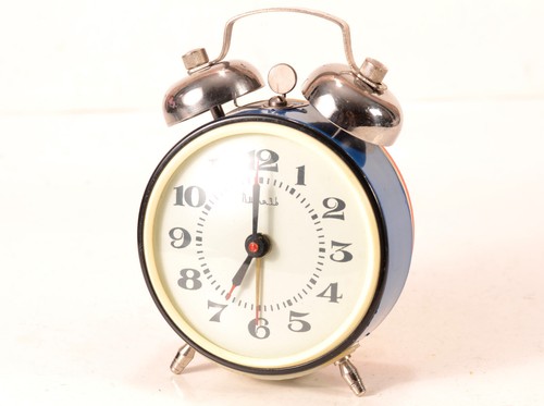 Alarm clock, Working Mechanical "Vityaz" Витязь Big Clock USSR Vintage - Picture 11 of 11